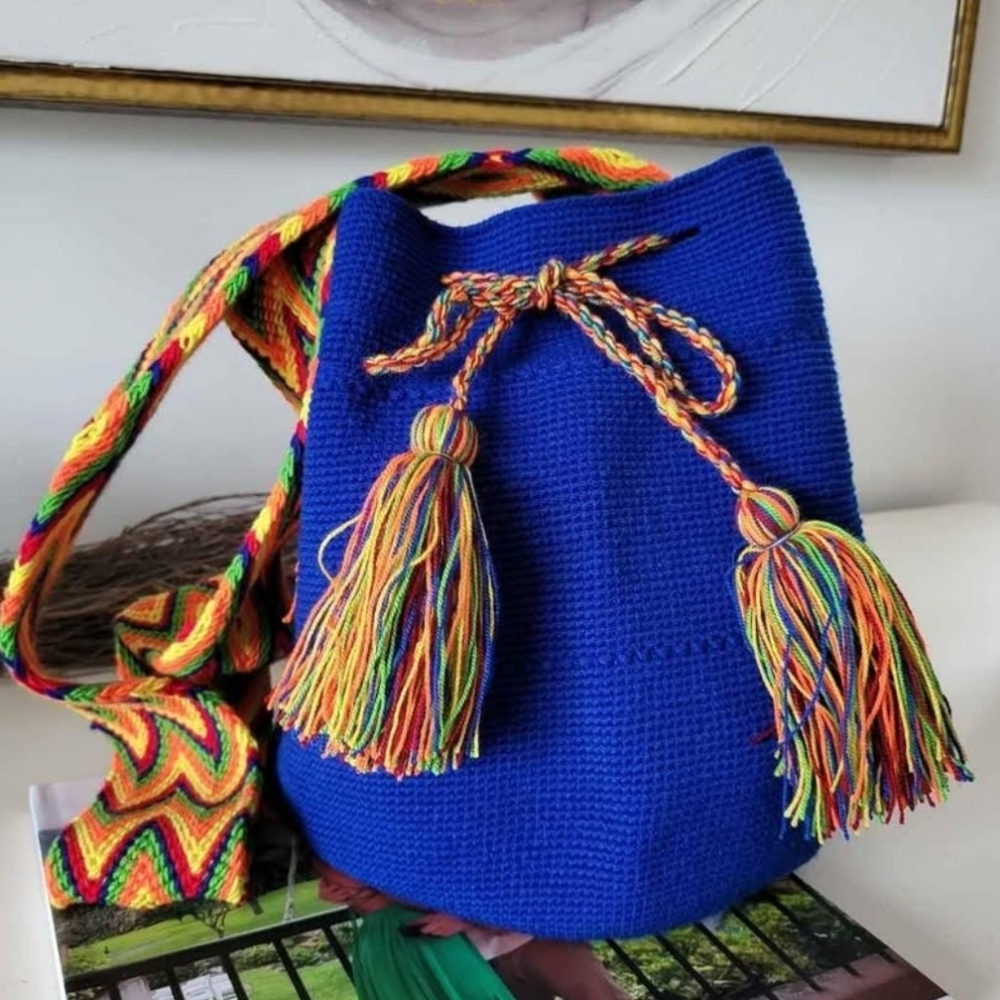 Wayuu Bag. Vibrant Blue and Red Shoulder Bag with Intricate Tassels